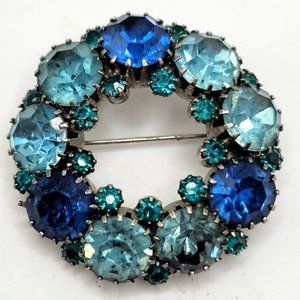 Vintage 1950s Mid Century Signed Weiss Round Blue Gemstone Wreath Brooch